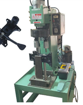 國產液壓鉚接機多少錢一臺？