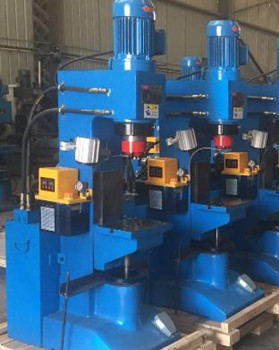 全面解讀自動送料鉚接機的優點