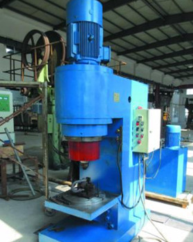 購買氣壓鉚接機需要多少錢？