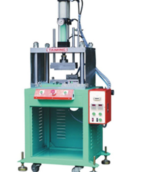 清理氣壓鉚接機過程中有哪些要注意？